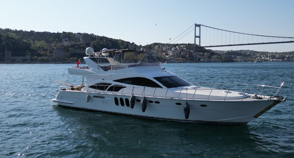 Boğaz'da Özel Yüzme Turları